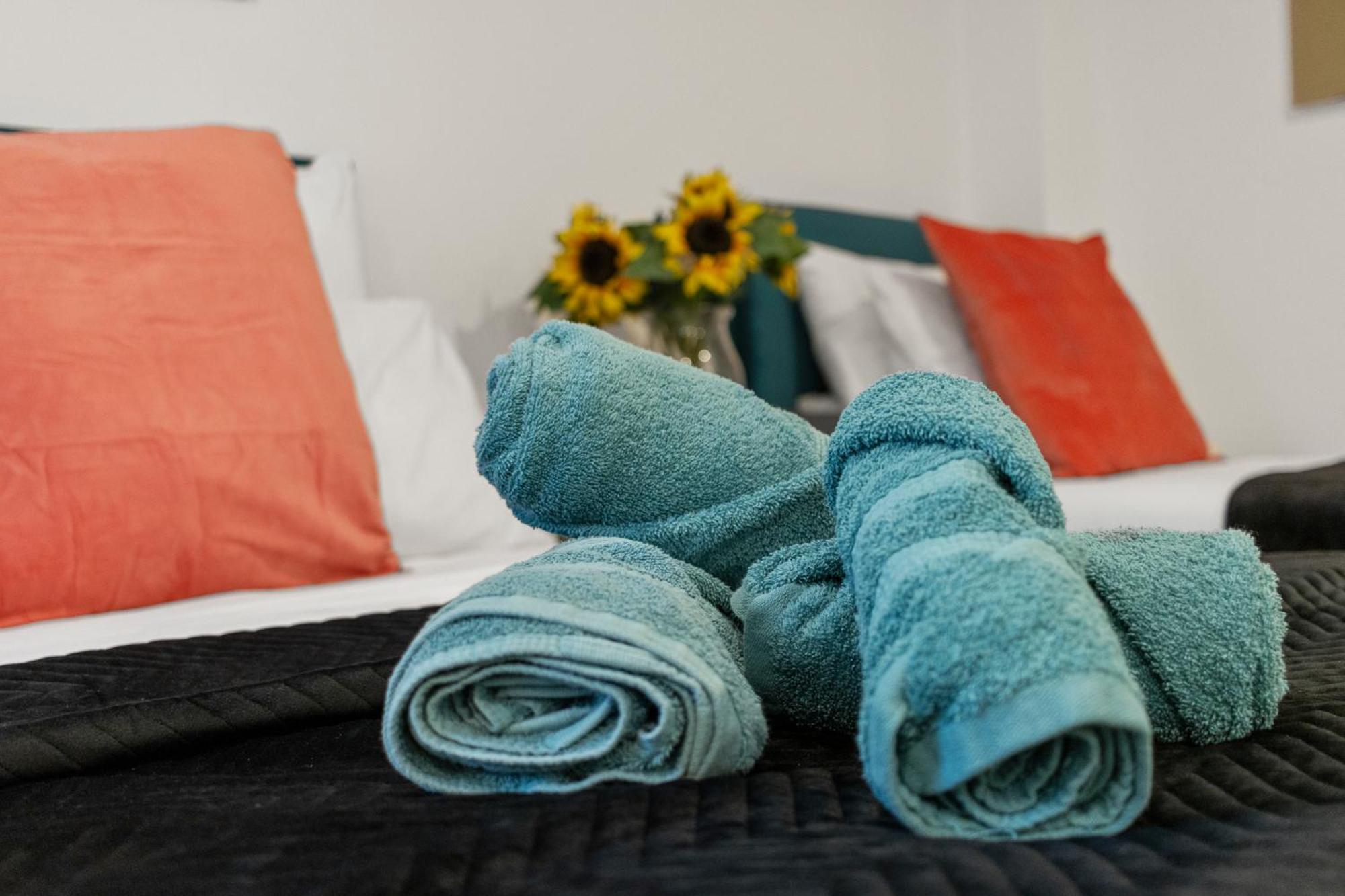 Exeter City Centre Apartments Riley Apartment Экстерьер фото