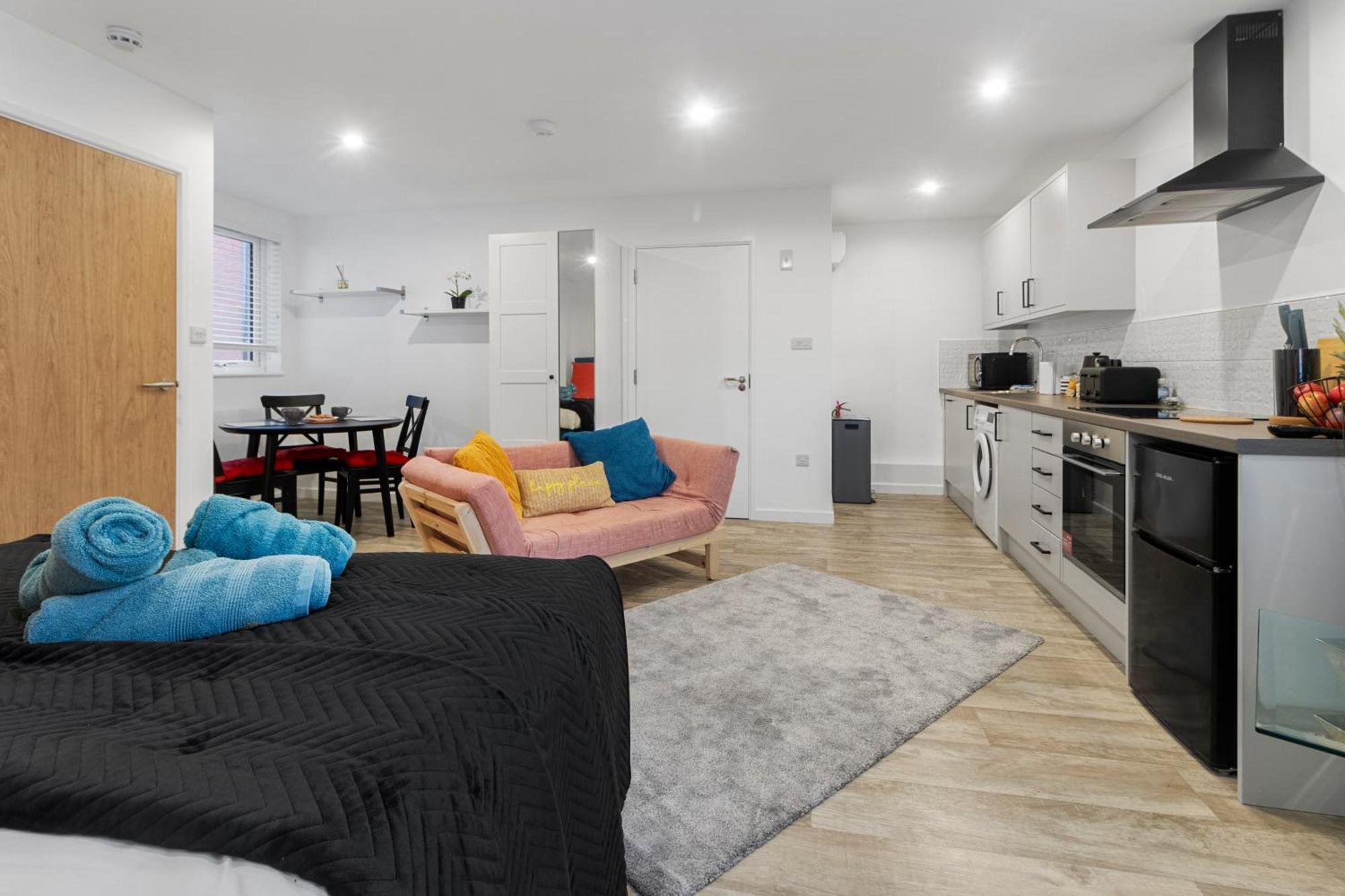 Exeter City Centre Apartments Riley Apartment Экстерьер фото